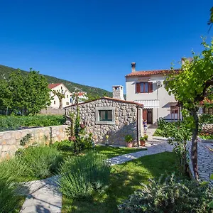 Guest house Kucic